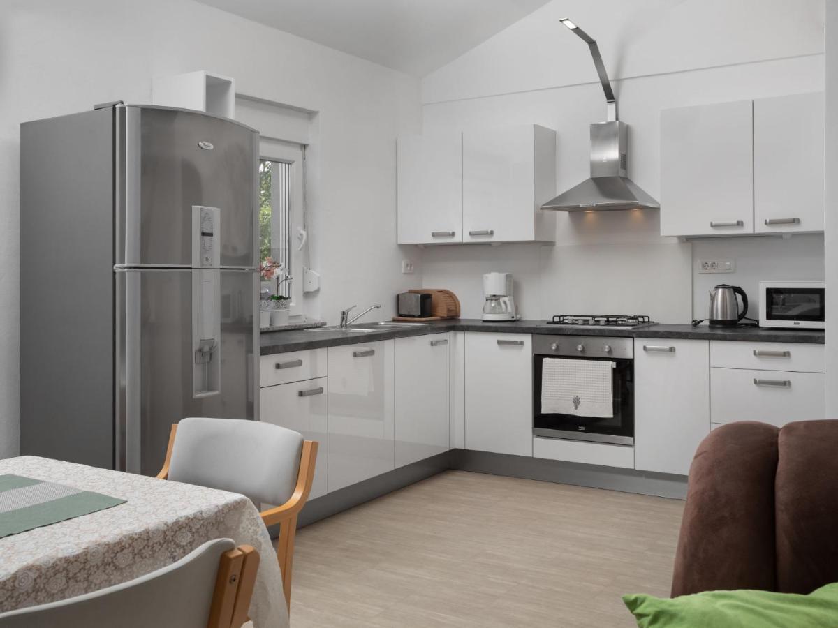 Holiday Home Lavendel - Mlk159 By Interhome Dobrinj Exterior foto