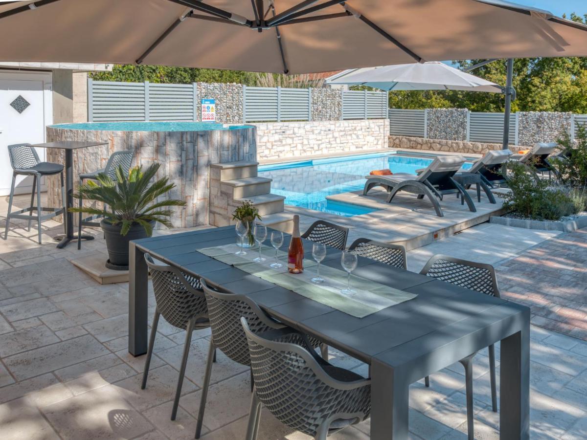 Holiday Home Lavendel - Mlk159 By Interhome Dobrinj Exterior foto