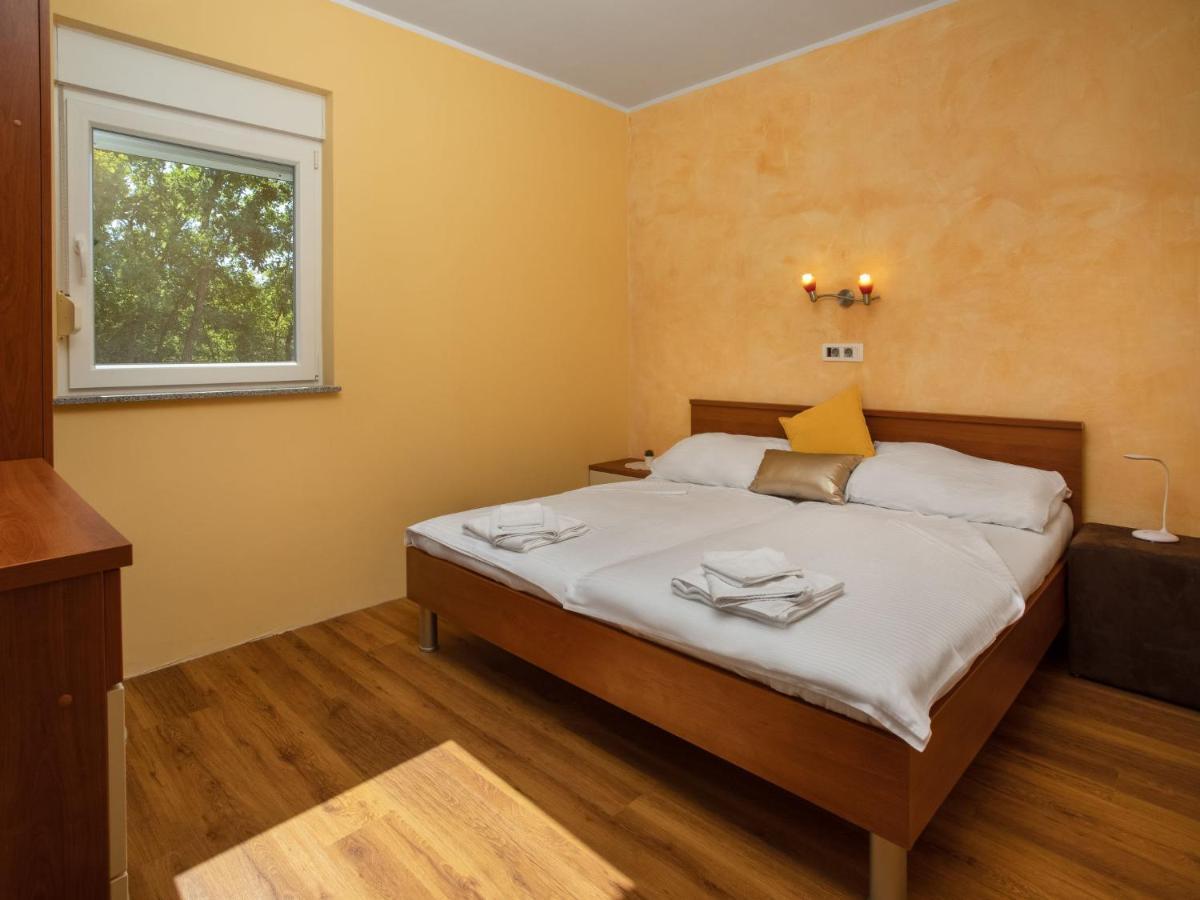 Holiday Home Lavendel - Mlk159 By Interhome Dobrinj Exterior foto